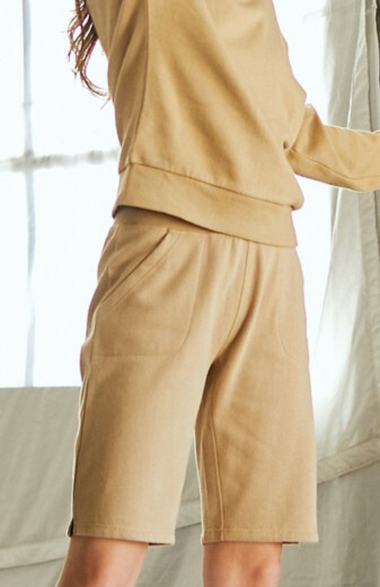 【MISCHIEF】25ss WASHED BERMUDA PANTS PINTUCK SUIT SHORTS – Mode Mischief Studios